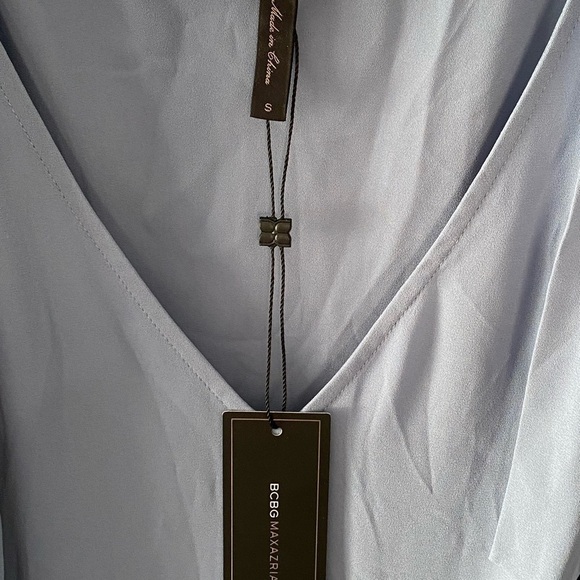 NWT BCBGMaxAzria Ellison Knot Detail Cold-Shoulder Dress. Women’s Size S - Picture 11 of 11